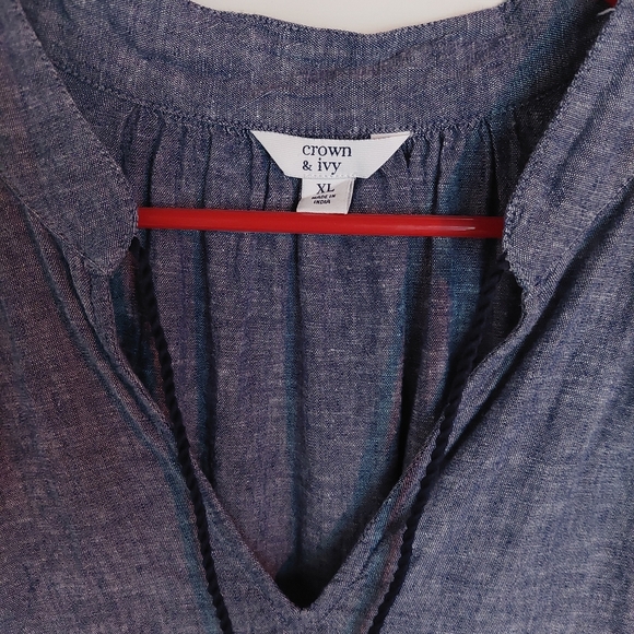 Crown & Ivy women's XL Shirt - Picture 3 of 3